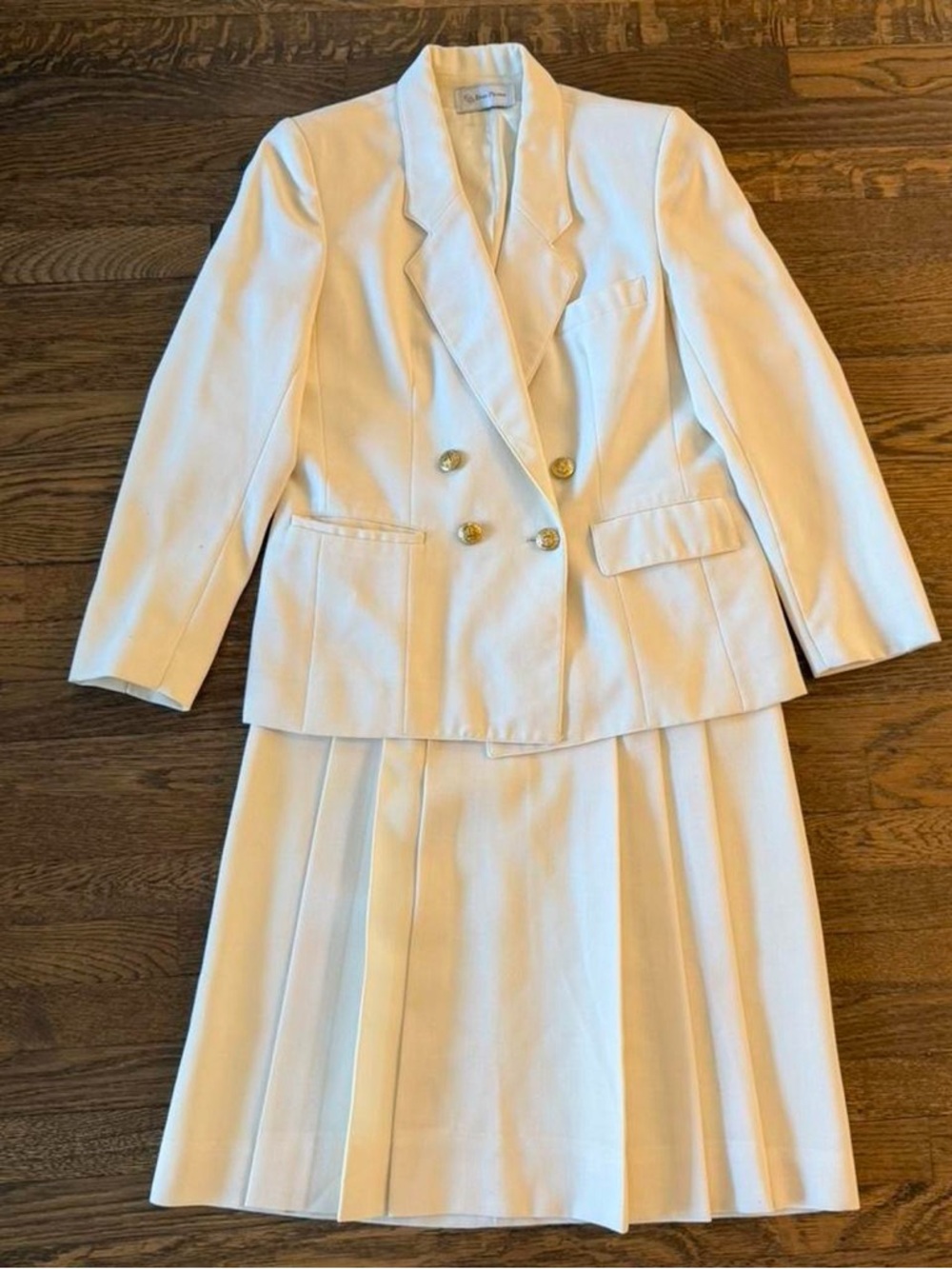 Evan Picone 80s Off-White Double-Breasted Blazer & Pleated Skirt Set